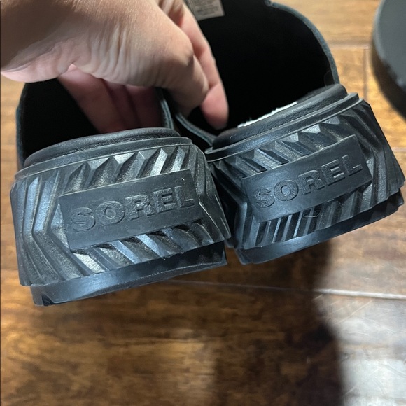 Sorel Black Leather Ona Ave Loafer, size 8 - Picture 4 of 9